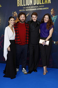 Serienpremiere 'Eine Billion Dollar' in Berlin