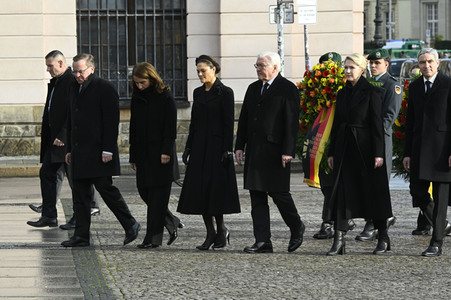Kronprinzessin Victoria von Schweden bei der Kranzniederlegung zum Volkstrauertag in Berlin
