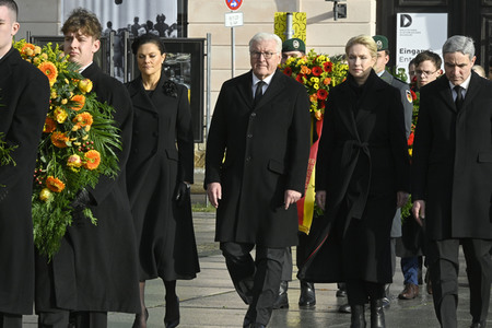 Kronprinzessin Victoria von Schweden bei der Kranzniederlegung zum Volkstrauertag in Berlin