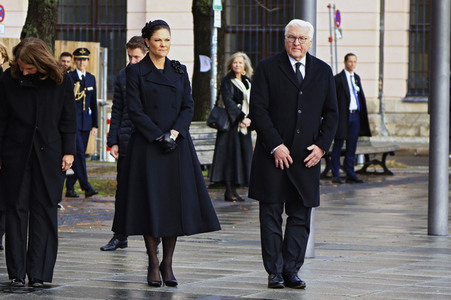 Kronprinzessin Victoria von Schweden bei der Kranzniederlegung zum Volkstrauertag in Berlin