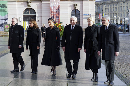 Kronprinzessin Victoria von Schweden bei der Kranzniederlegung zum Volkstrauertag in Berlin