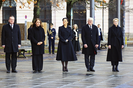 Kronprinzessin Victoria von Schweden bei der Kranzniederlegung zum Volkstrauertag in Berlin