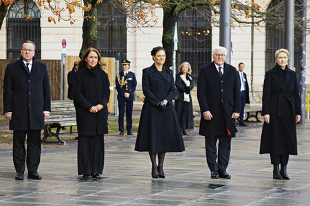 Kronprinzessin Victoria von Schweden bei der Kranzniederlegung zum Volkstrauertag in Berlin