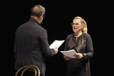 Lesung von Anna Loos und Jan Josef Liefers in Berlin