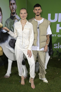 Fototermin 'Unser Hof - Mit Cheyenne und Nino' in Berlin