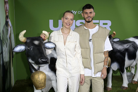 Fototermin 'Unser Hof - Mit Cheyenne und Nino' in Berlin