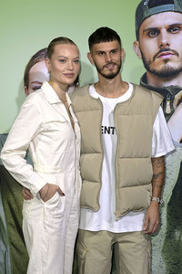 Fototermin 'Unser Hof - Mit Cheyenne und Nino' in Berlin