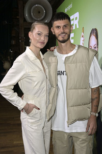 Fototermin 'Unser Hof - Mit Cheyenne und Nino' in Berlin