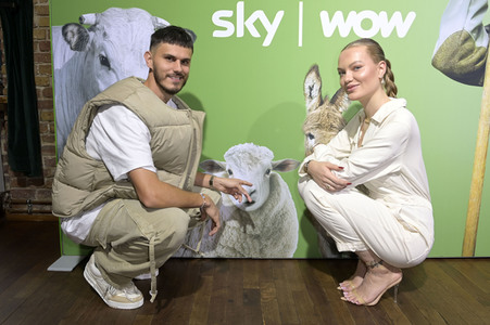 Fototermin 'Unser Hof - Mit Cheyenne und Nino' in Berlin