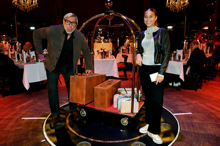 Dinner-Theater Premiere 'teatro - menu by Käfer' in München