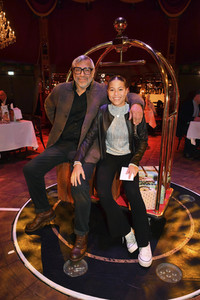 Dinner-Theater Premiere 'teatro - menu by Käfer' in München