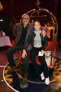 Dinner-Theater Premiere 'teatro - menu by Käfer' in München