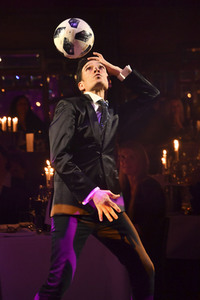 Dinner-Theater Premiere 'teatro - menu by Käfer' in München