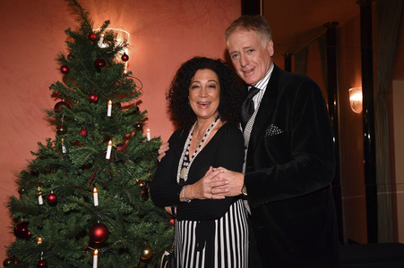 Theaterpremiere 'Weihnachten auf dem Balkon' in München