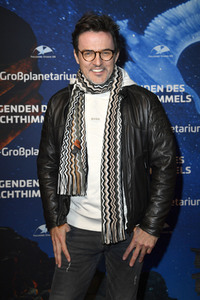 Weltpremiere der Produktion 'Legenden des Nachthimmels' in Berlin