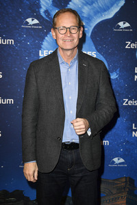 Weltpremiere der Produktion 'Legenden des Nachthimmels' in Berlin