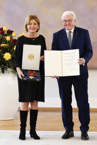 Verleihung des Verdienstordens der Bundesrepublik Deutschland an Ministerpräsidentinnen und Ministerpräsidenten in Berlin