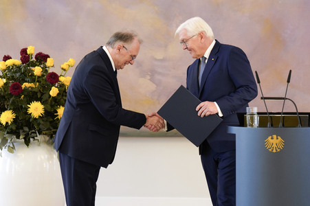 Verleihung des Verdienstordens der Bundesrepublik Deutschland an Ministerpräsidentinnen und Ministerpräsidenten in Berlin