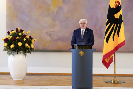 Verleihung des Verdienstordens der Bundesrepublik Deutschland an Ministerpräsidentinnen und Ministerpräsidenten in Berlin