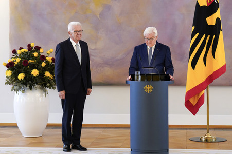 Verleihung des Verdienstordens der Bundesrepublik Deutschland an Ministerpräsidentinnen und Ministerpräsidenten in Berlin