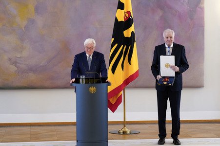 Verleihung des Verdienstordens der Bundesrepublik Deutschland an Ministerpräsidentinnen und Ministerpräsidenten in Berlin