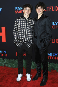 Filmpremiere 'Family Switch' in Los Angeles