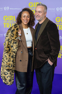 Filmpremiere 'Girl You Know It's True' in München