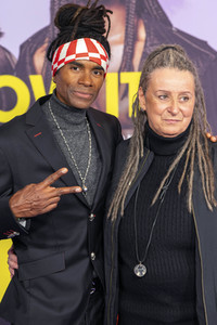 Filmpremiere 'Girl You Know It's True' in München