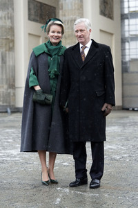 König Philippe und Königin Mathilde von Belgien am Brandenburger Tor in Berlin