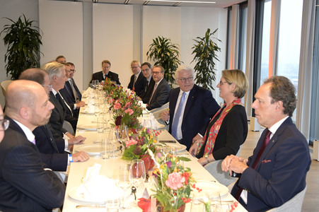 König Philippe und Königin Mathilde der Belgier beim Besuch von 50Hertz Transmission in Berlin