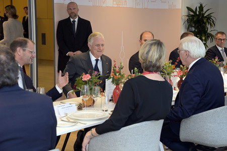 König Philippe und Königin Mathilde der Belgier beim Besuch von 50Hertz Transmission in Berlin