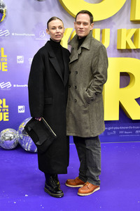 Filmpremiere 'Girl You Know It's True' in Berlin