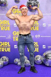 Filmpremiere 'Girl You Know It's True' in Berlin