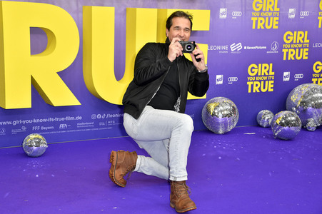 Filmpremiere 'Girl You Know It's True' in Berlin