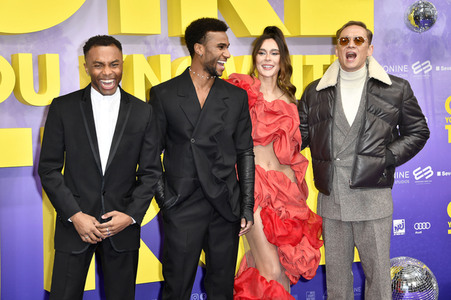 Filmpremiere 'Girl You Know It's True' in Berlin