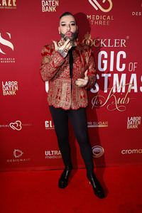 Glööckler Magic Christmas for Kids in Berlin