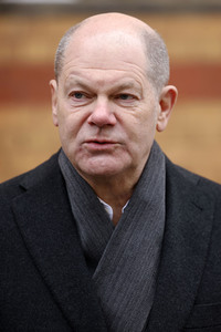 Olaf Scholz beim Besuch des Deutschen Geoforschungszentrums und des Potsdam-Instituts für Klimafolgenforschung in Potsdam