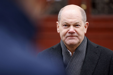 Olaf Scholz beim Besuch des Deutschen Geoforschungszentrums und des Potsdam-Instituts für Klimafolgenforschung in Potsdam