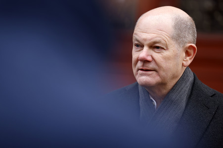 Olaf Scholz beim Besuch des Deutschen Geoforschungszentrums und des Potsdam-Instituts für Klimafolgenforschung in Potsdam