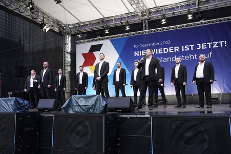 Solidaritätskundgebung 'Nie Wieder Ist Jetzt! - Deutschland steht auf' in Berlin