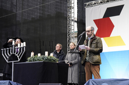 Solidaritätskundgebung 'Nie Wieder Ist Jetzt! - Deutschland steht auf' in Berlin