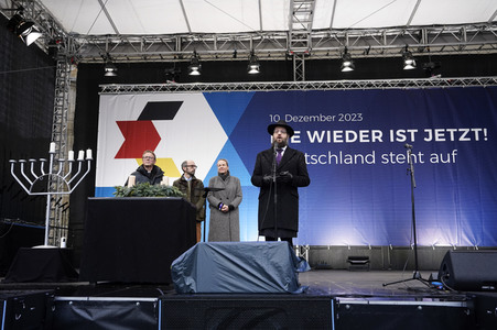 Solidaritätskundgebung 'Nie Wieder Ist Jetzt! - Deutschland steht auf' in Berlin