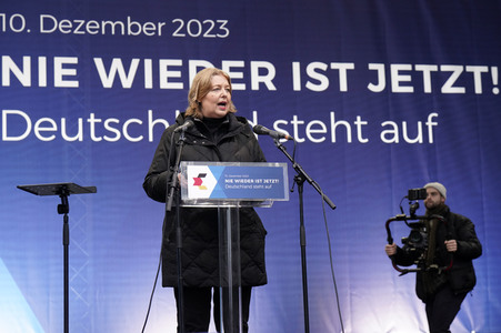 Solidaritätskundgebung 'Nie Wieder Ist Jetzt! - Deutschland steht auf' in Berlin