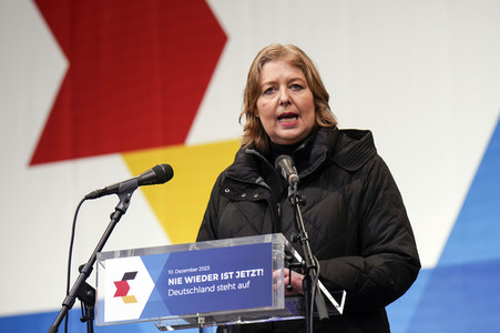 Solidaritätskundgebung 'Nie Wieder Ist Jetzt! - Deutschland steht auf' in Berlin