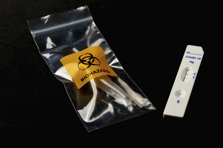Symbolfoto Corona Schnelltest