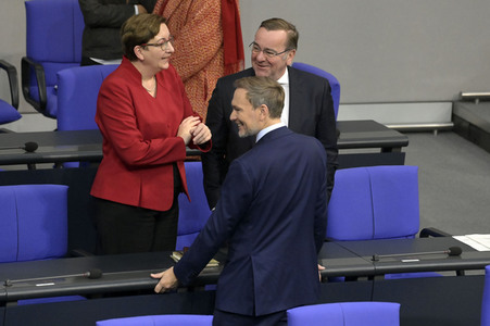 143. Sitzung des Deutschen Bundestages in Berlin