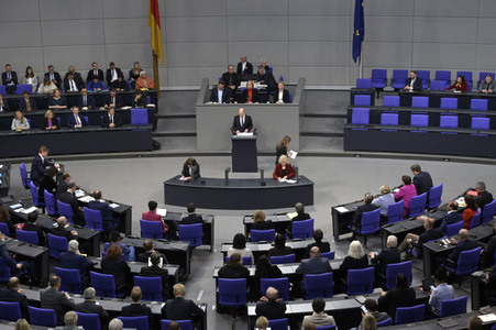 143. Sitzung des Deutschen Bundestages in Berlin