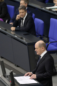 143. Sitzung des Deutschen Bundestages in Berlin