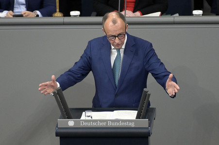 143. Sitzung des Deutschen Bundestages in Berlin