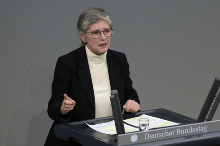 143. Sitzung des Deutschen Bundestages in Berlin